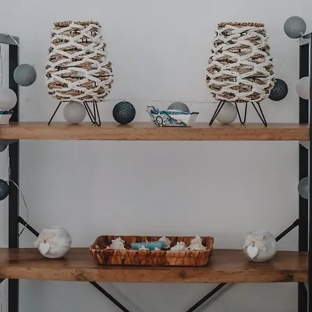 Cozy Betelgeuse Agkidia